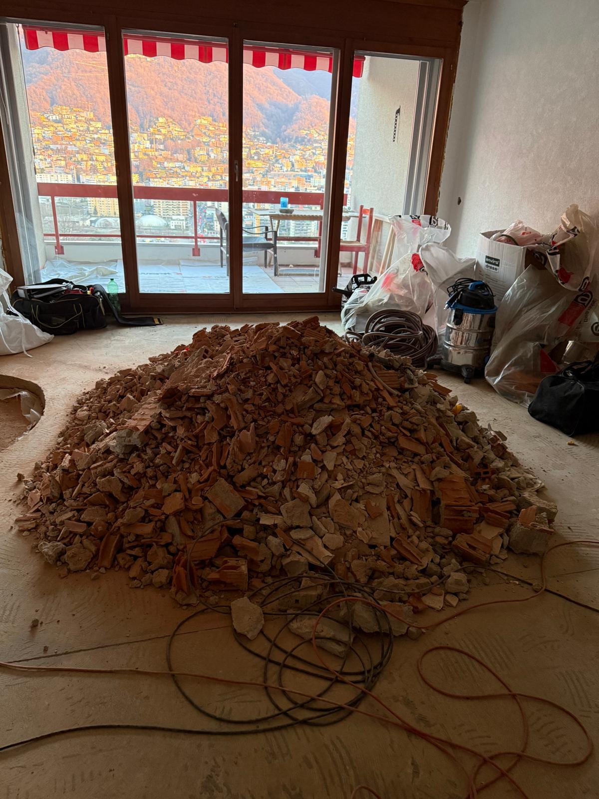 renovation.porza.before - renovation.porza.areas.fireplace